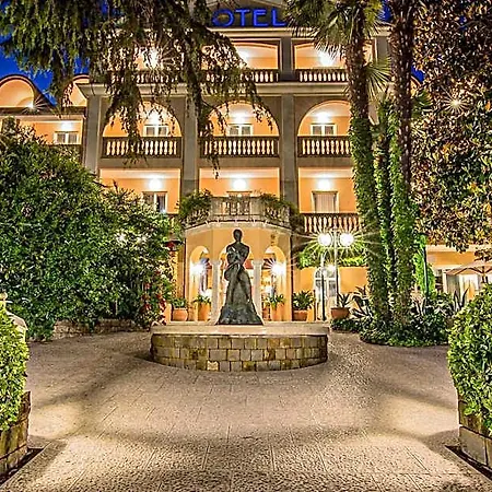 Marko Hotel 4*